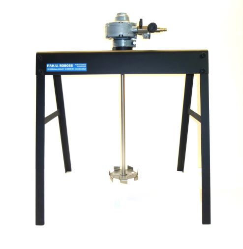 Mieszadło pneumatyczne 070 kwasoodporne na stoliku.